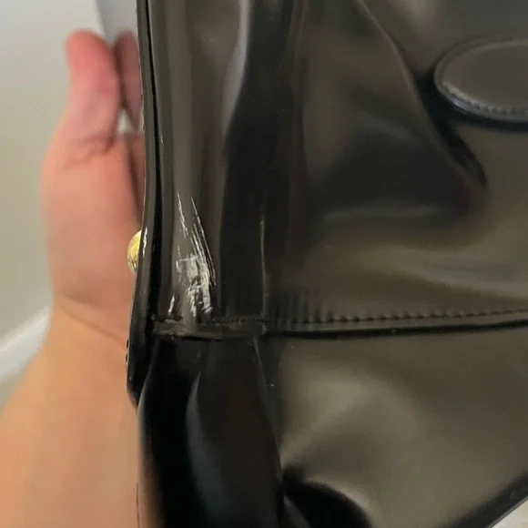 Ralph Lauren black leather and gold accent bag - Picture 6 of 7